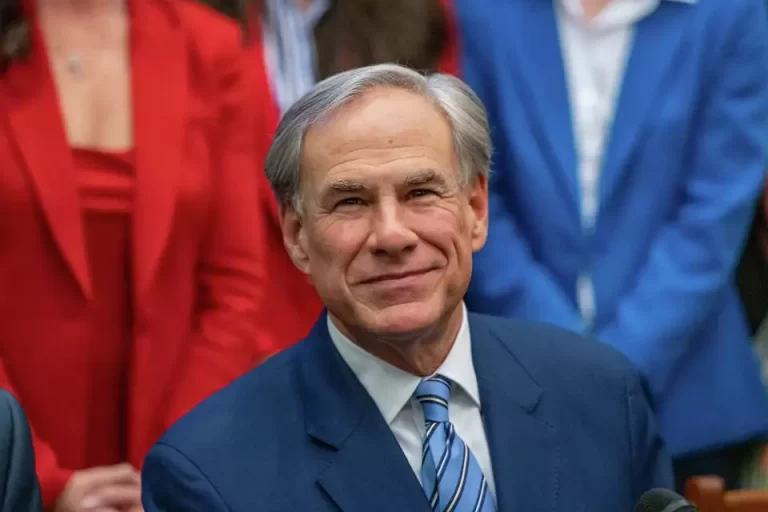 Greg Abbott. Mikala Compton/American-Statesman