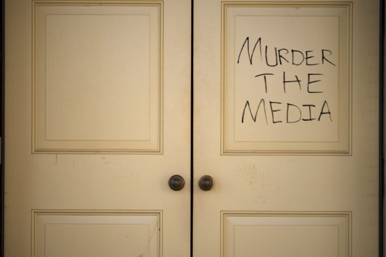 Mainstream Media is Dying