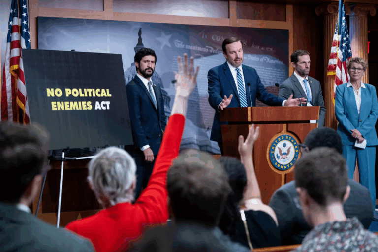 Democrats Introduce Bill to Try to Protect Free Speech