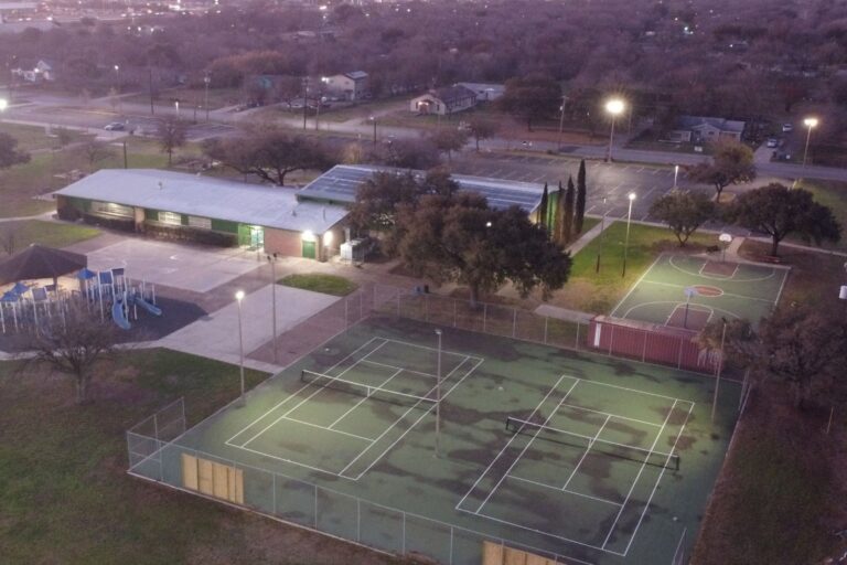 San Antonio community centers are expanding morning and evening hours starting October 18