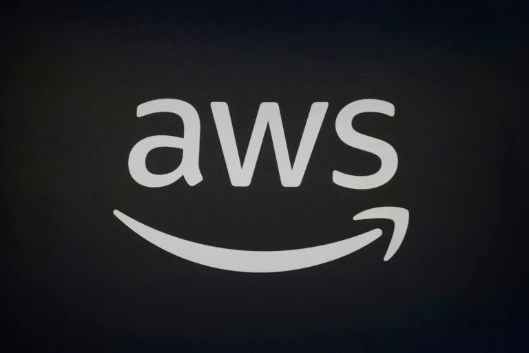 Amazon Cloud Outage Takes Down Many Online Services
