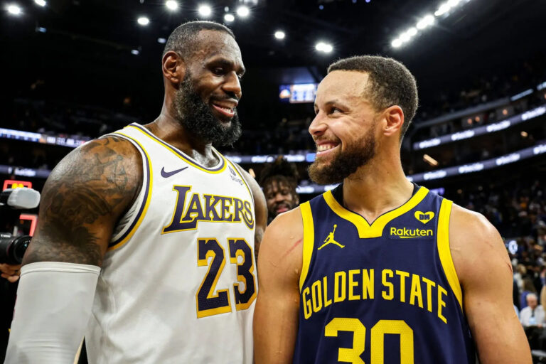 Stephen Curry Tops Forbes’ 2025 NBA Earnings List