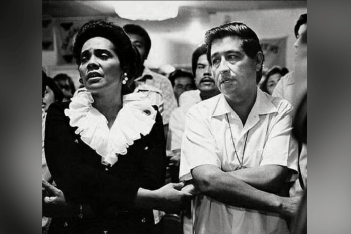 Coretta Scott King & Cesar Chavez at a mass together in 1972.