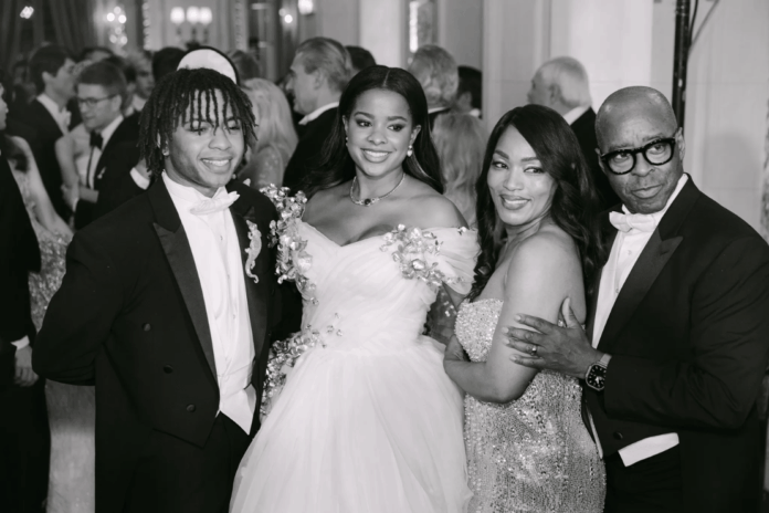 (L-R) Slater Vance, Bronwyn Vance, Angela Bassett, and Courtney Vance. Photo by: Morgan Amsellem, Vouge