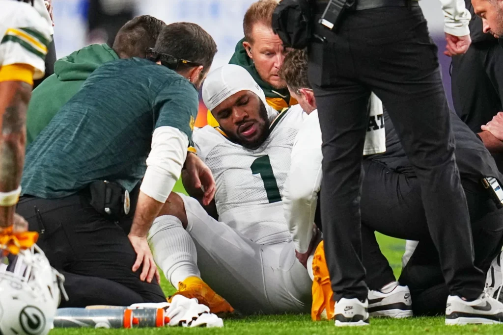 Star Packers pass rusher Micah Parsons suffered a noncontact injury to his left knee in the third quarter Sunday. AP Photo/Jack Dempsey