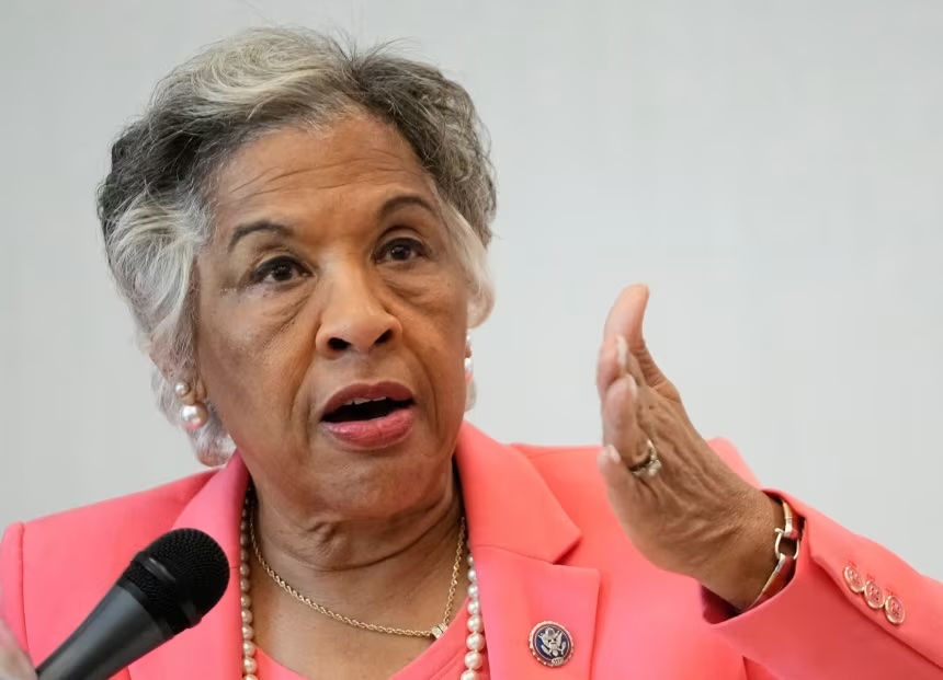 US Rep. Joyce Beatty, D-Columbus, holds a community conversation with seniors at the Fran Ryan Center about the threats to Social Security on August 11, 2025. Adam Cairns/Columbus Dispatch/USA TODAY NETWORK/Imagn