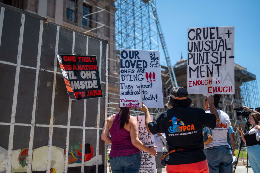 Dozens of Heat-Related Deaths at Texas Prisons Prompt Dems to Call for Inquiry | Truthout