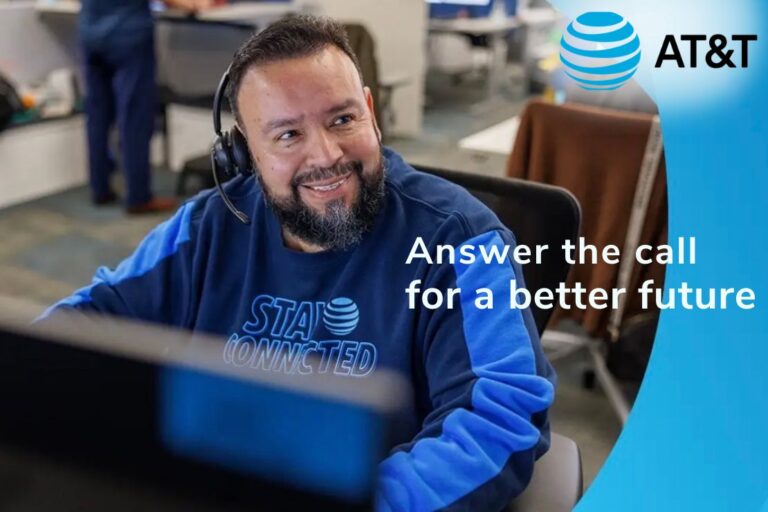 Job seekers line up for opportunities as AT&T hosts a major hiring event downtown. Photo: AT&T