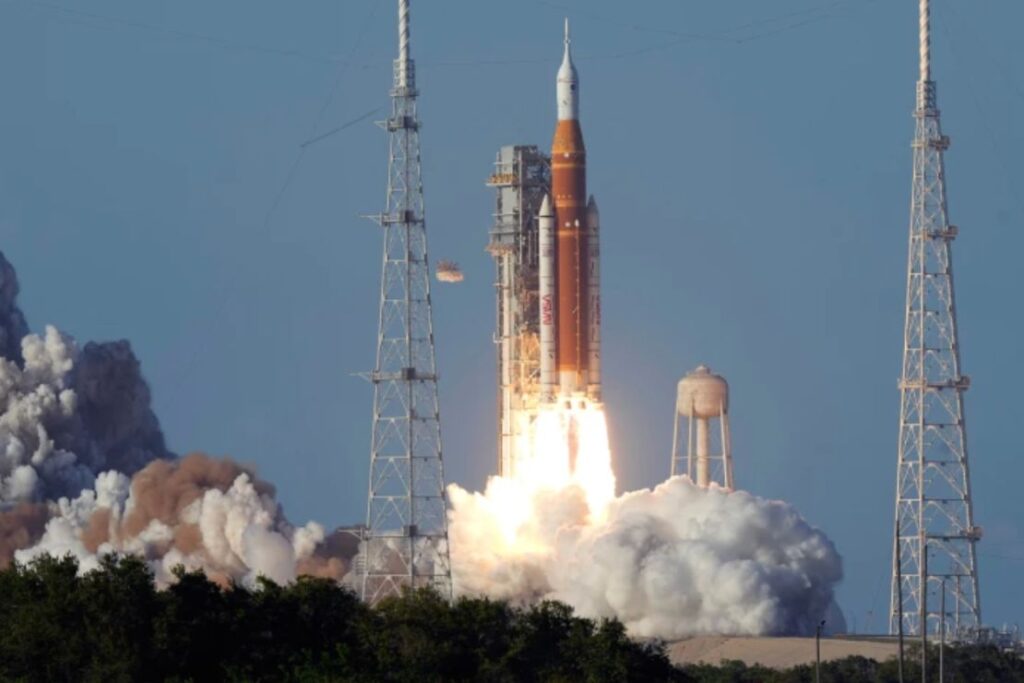 NASA’s Artemis II moon rocket sits on Launch Pad 39-B at the Kennedy Space Center hours ahead of planned liftoff Wednesday, April 1, 2026, in Cape Canaveral, Fla. (AP Photo/Chris O’Meara)