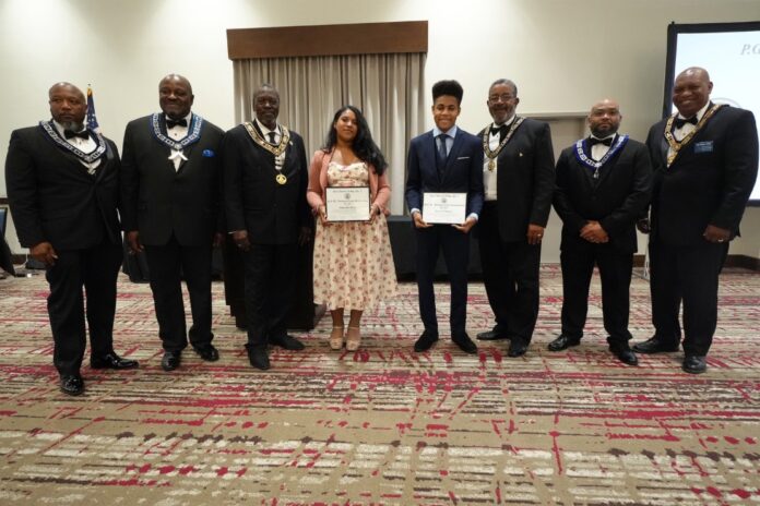 Seniors Gabriella Berry of Karen Wagner High School and Torrin Cottman of Byron P. Steele High School were awarded $2,500 each in student aid during San Antonio Lodge No. 1’s Sesquicentennial Anniversary (Photo Lodge 1)