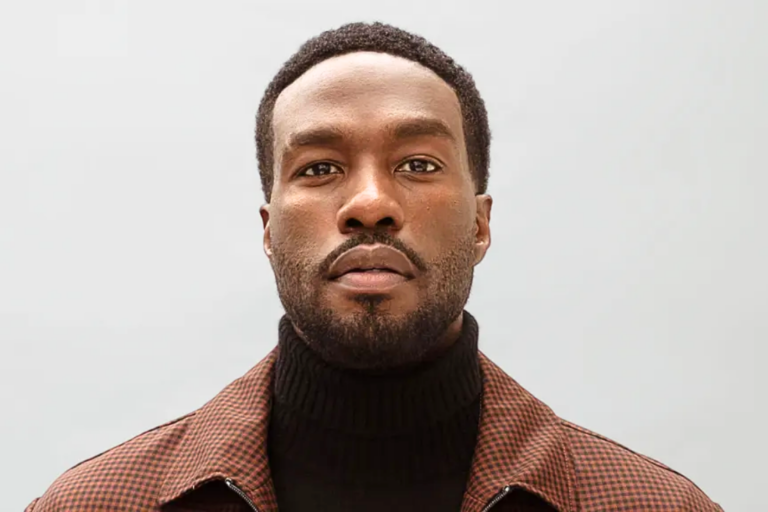 Yahya Abdul-Mateen ll. Seye Isikalu