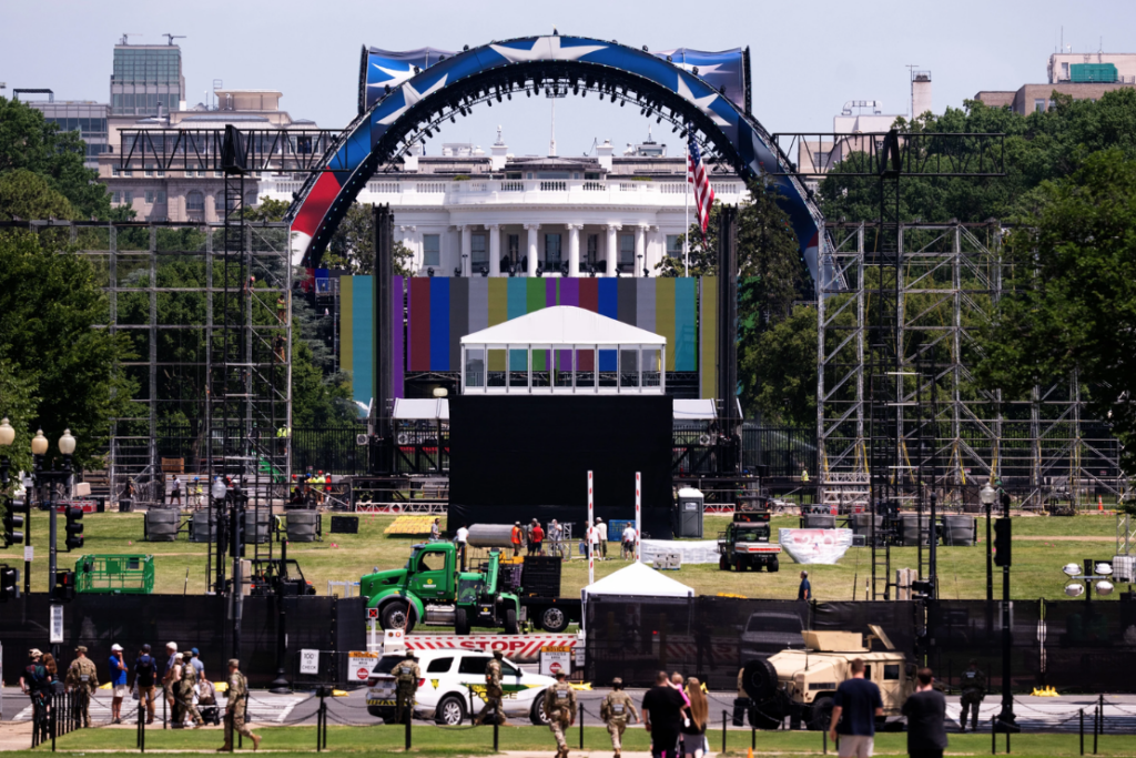 Construction continues on the arena on the South Lawn of the White House for a future UFC mixed martial arts fight, Saturday, June 6, 2026, in Washington. (AP Photo/John McDonnell)