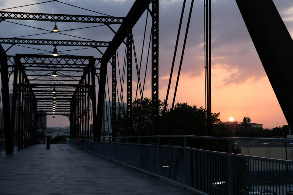 Hays Street Bridge, San Antonio, Texas. Photo: Thaddeus Davis