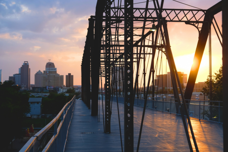 Hays Street Bridge, San Antonio, Texas. Photo: Thaddeus Davis