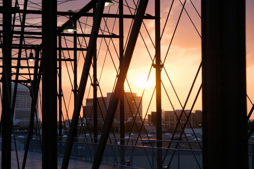 Hays Street Bridge, San Antonio, Texas. Photo: Thaddeus Davis