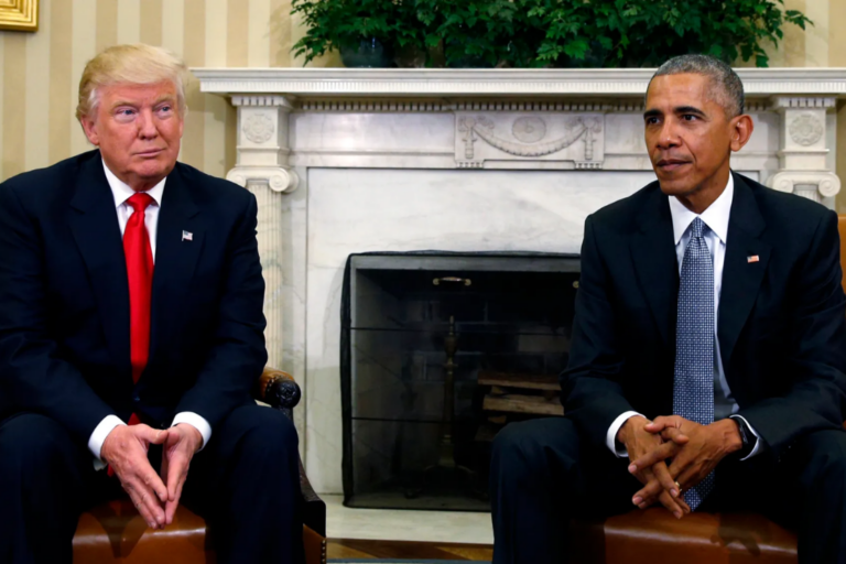 U.S. President Barack Obama meets with President-elect Donald Trump to discuss transition plans in the White House Oval Office in Washington, Nov. 10, 2016. REUTERS