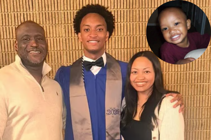 Nolan Wells with his parents (GoFundMe)