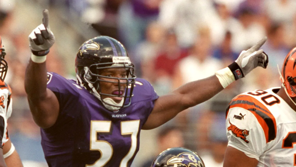 Baltimore Ravens O.J. Brigance reacts during the Cincinnati Bengals game. (Photo by Kenneth K. Lam/staff file 2000)